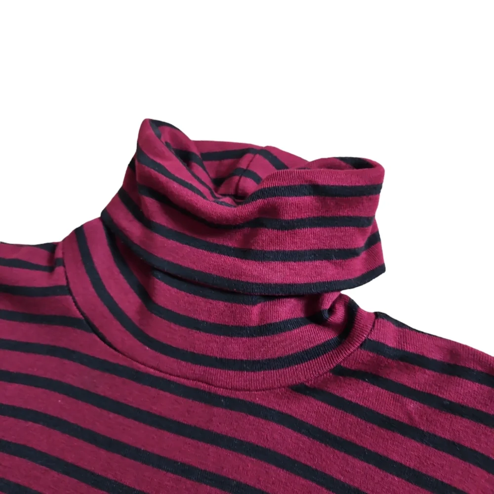 Splendid • Turtle Neck - Picture 2 of 5